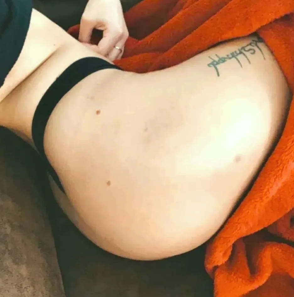 Lara, 30