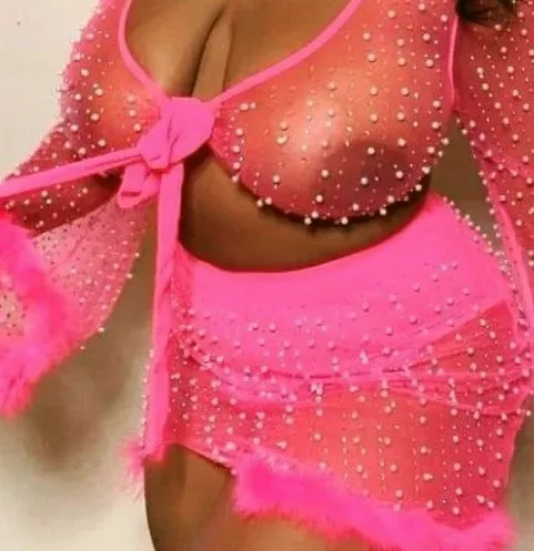 Pauline, 39