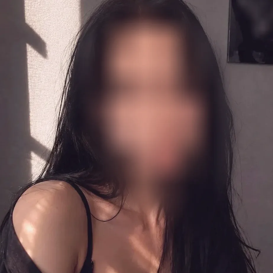 Theresa, 19